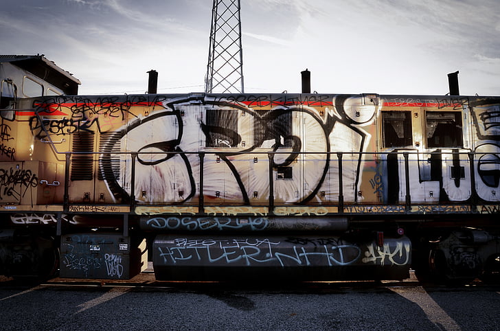 graffiti vlak, vlakem, La