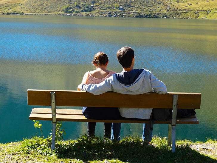 Sitzbank, am See, Bergsee, Rest, zusammen, Zweisamkeit, gute Sicht