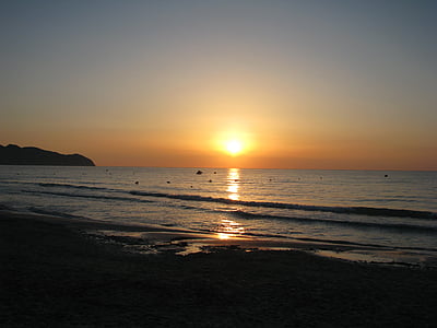 Wschód słońca, Słońce, morze, Plaża, piasek, fala