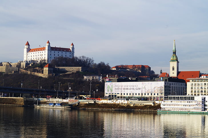 Castello, Bratislava, Slovacchia, Danubio, città, vista, fiume