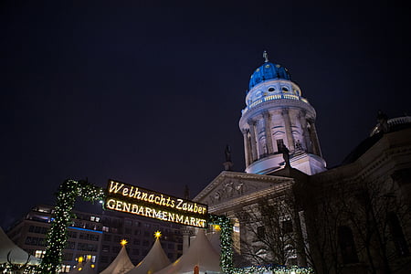Weihnachts Jakub, Gendarmenmarkt, Berlín, Vánoční trh, noční, Architektura, osvětlení