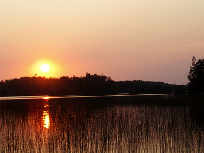 Sunset, vaaleanpunainen taivas, heijastus, Lake, vaaleanpunainen, ilta, rauhallinen