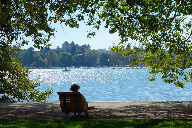 rauhallinen, näkymä, Promenade, Lake, Annecy, Ranska, hattu