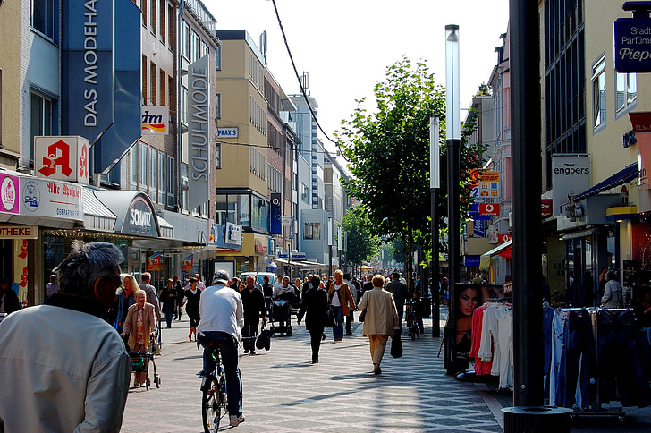 shopping street, passers by, animated, gelsenkirchen, city, pedestrian zone, center