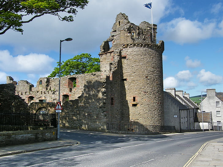 Skócia, Orkney-szigetek, püspöki palota, középkori, Kerek torony