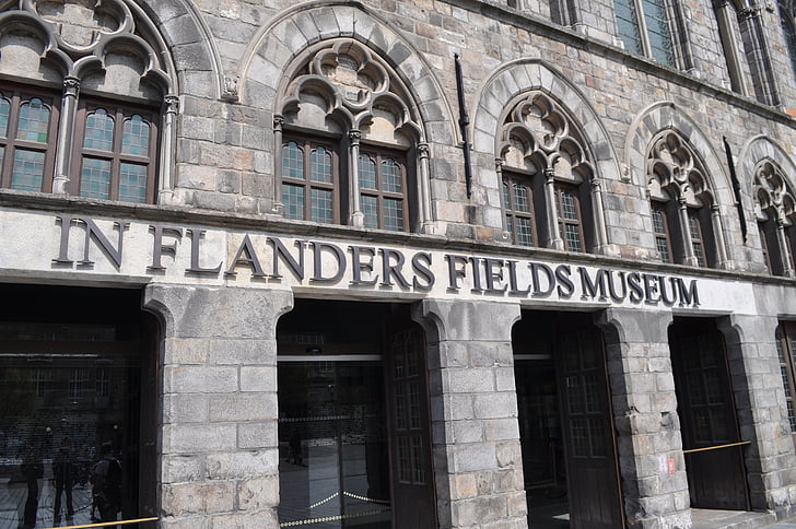 en el Museo flanders fields, Ieper, Museo