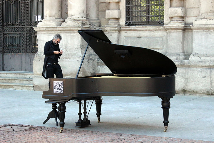 Pla, Milà, carrer, música, piano, músic