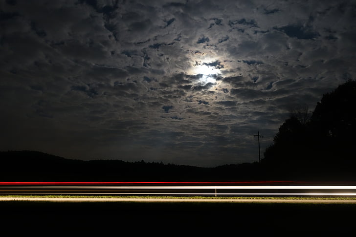 estrada, longa exposição, luzes, vermelho, tráfego, à noite, centro das atenções