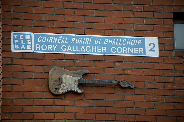 Rory gallagher roh, Irsko, Dublin, Bar, podepsat, guetar, zeď