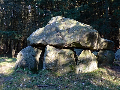 túmulo megalítico, megalítico, forno do diabo, Meclemburgo Pomerânia Ocidental, evershäger floresta, nova idade da pedra, túmulo de pedra grande