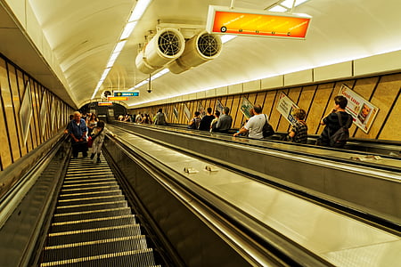 Budapešta, metro, Ungārija, stacija, Underground, dzelzceļa transporta līdzekļu, eskalators