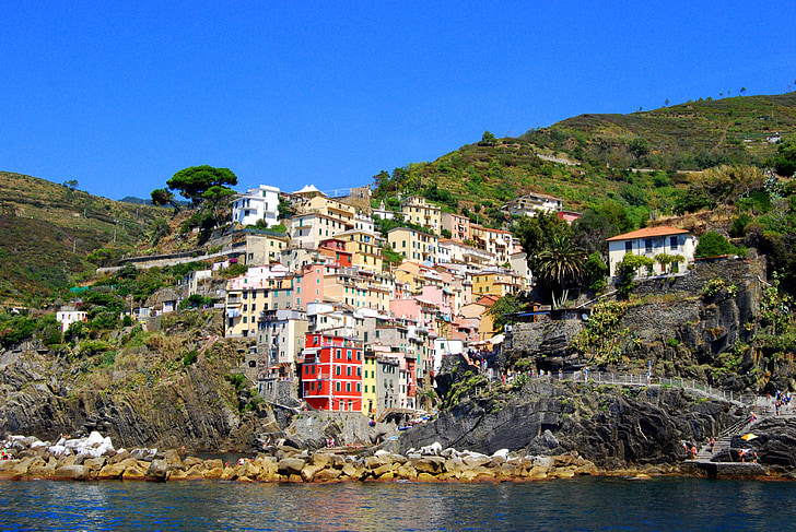 Cinque terre, Családi házak, színek, sziklák, hegyi, Riomaggiore, Liguria