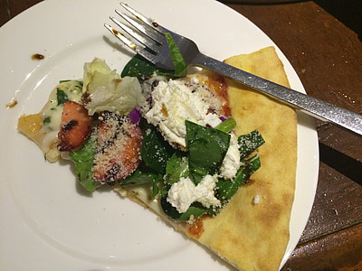Pizza, pizza salade, fromage ricotta