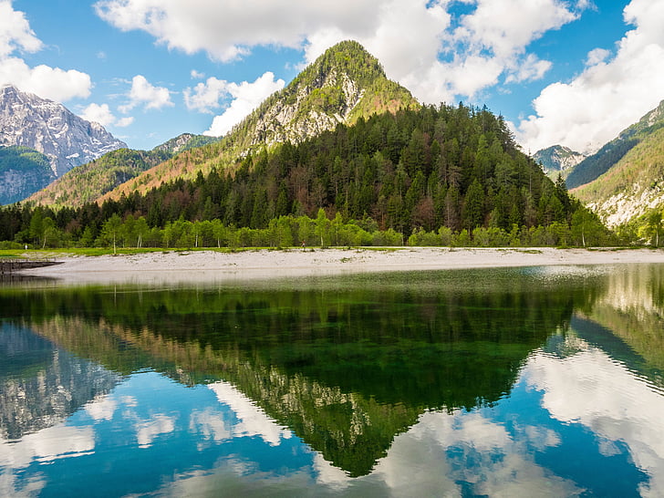 Lago Jasna, Eslovenia, espejado, montañas, cielo, paisaje, naturaleza