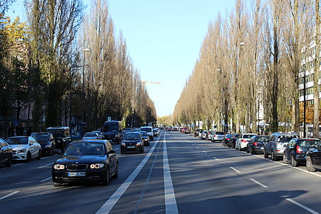 Leopold street, Mníchov, autá, prevádzky, Nemecko