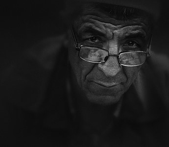 man, old, elderly, glasses, spectacles, portrait, people