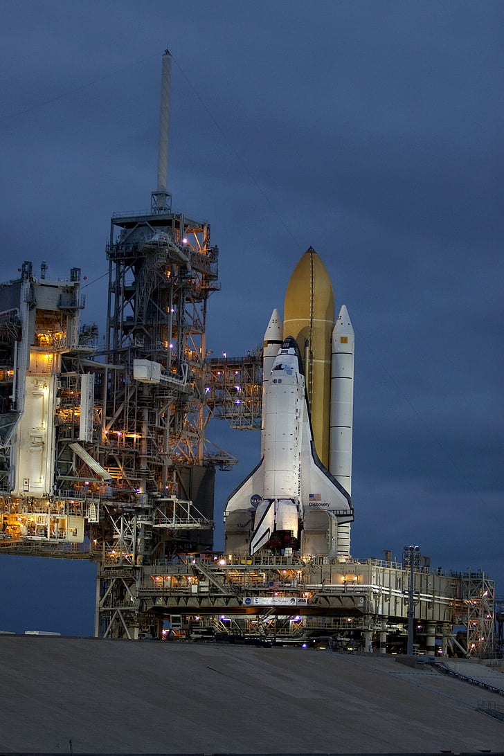 transbordador espacial de descobriment, desplegament, plataforma de llançament, pre-llançament, astronauta, missió, exploració