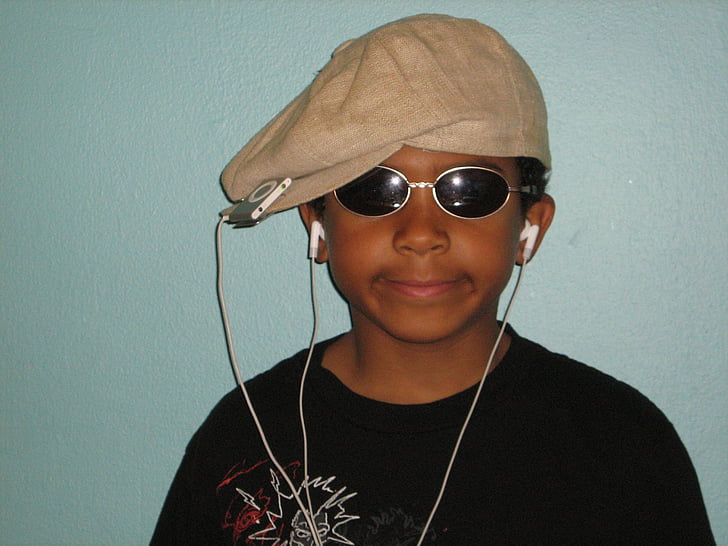 criança, chapéu, óculos de sol, iPod, fones de ouvido, menino, fones de ouvido
