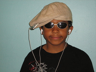 criança, chapéu, óculos de sol, iPod, fones de ouvido, menino, fones de ouvido