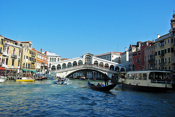 Rialto bridge, gondoliers, Rialto, Itālija, Venice, tilts, pusvagonus