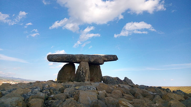 dolmen, la chavola de la sorcière, Alava, Rioja alavesa, Pierre, tombe, néolithique