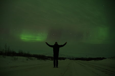 Severní polární záře, Švédsko, Laponsko, Severní polární záře, pod severní polární záře, špatné, hvězdná obloha