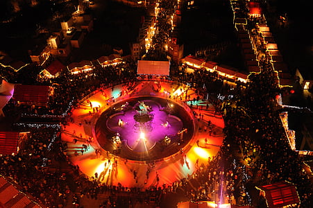 berlin, christmas market, dark, at night, hustle and bustle, ice rink, colorful