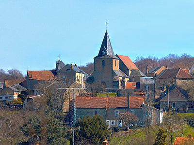 Saint Martin von le puy, Morvan, Nièvre, Frankreich, Burgund, Landschaft, Blau
