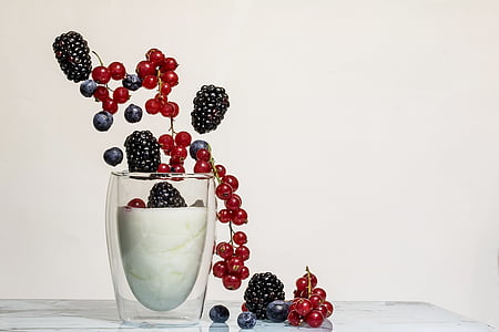 yogurt, fruits, blackberries, currants, fruits of the forest, berries, milk serum