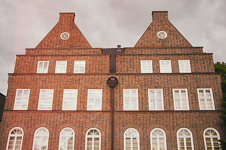 baja, ángulo de, Fotografía, marrón, hormigón, edificio, nublado