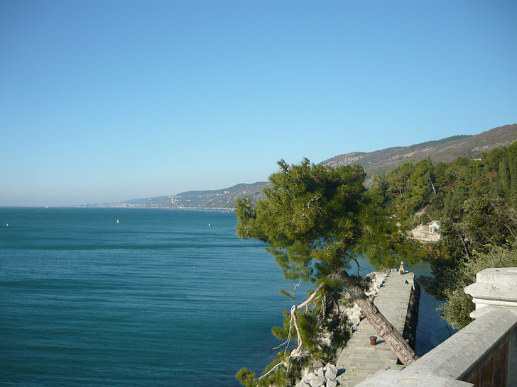 Trieste, Italia, Castelul, munte, Lacul