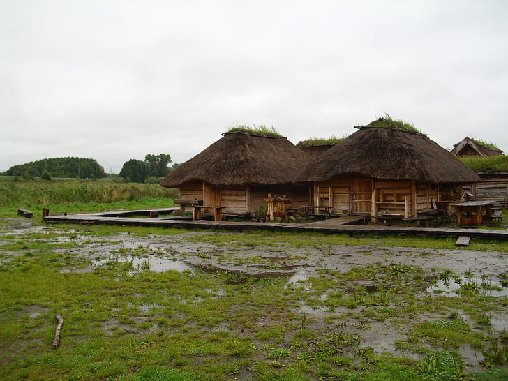 farmhouse museum, thatched roofs, village, museum, mud