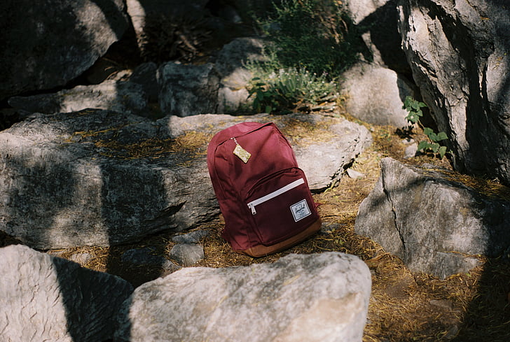 Daypack, rugzak, avontuur, Backpacker, backpacken, buitenshuis, rotsen