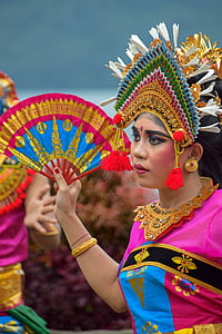 Bali, Indonezija, kelionės, šventykla, šventyklos šokėja, šokėja, tradicija
