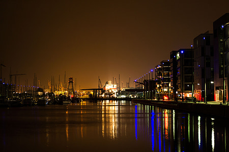 Bremerhafen, luzes, água, cidade, noite, Crepúsculo, atmosfera
