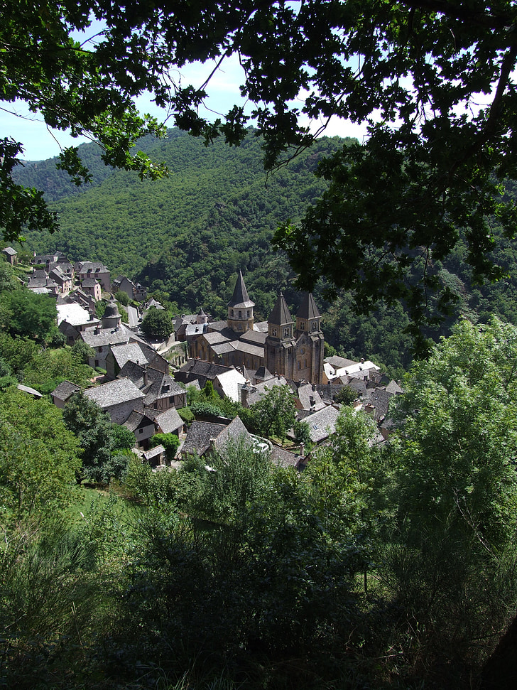 conques, aveyron, abbey, pilgrimage, church