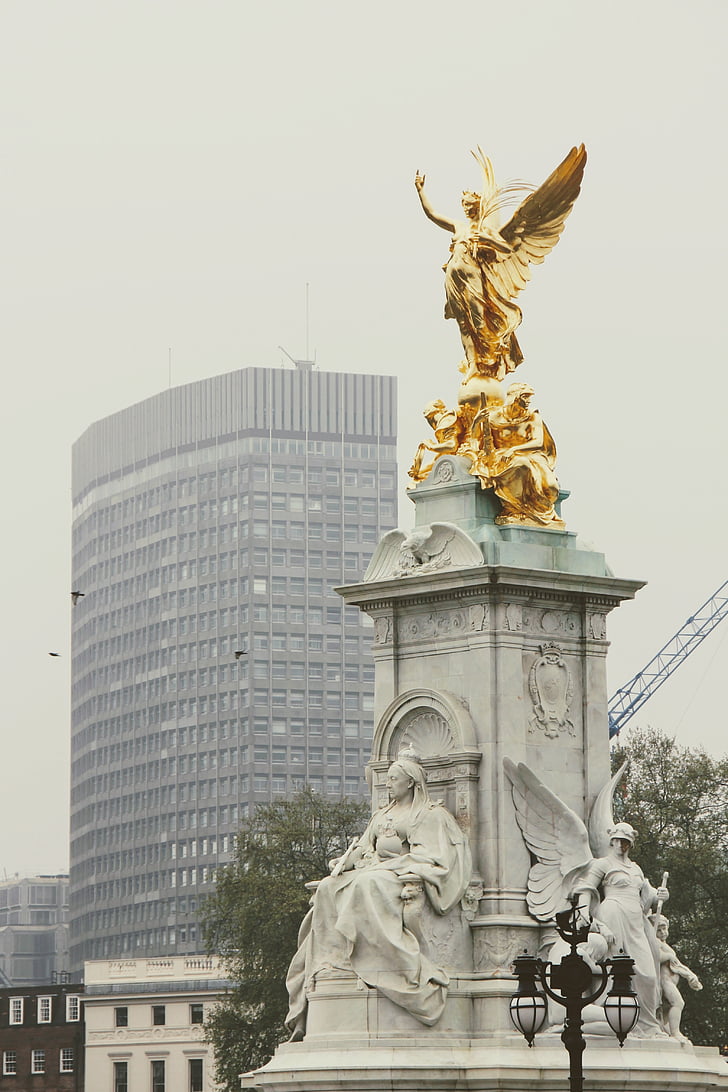 london, fog, united kingdom, sculpture, building, england, statue