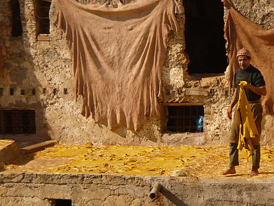 Marokko, nahat, nahkatehdas, käsityöläisten