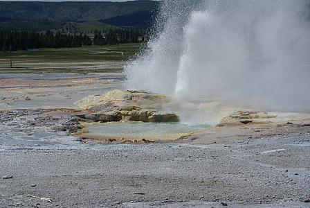 Yellowstone, гейзер, США