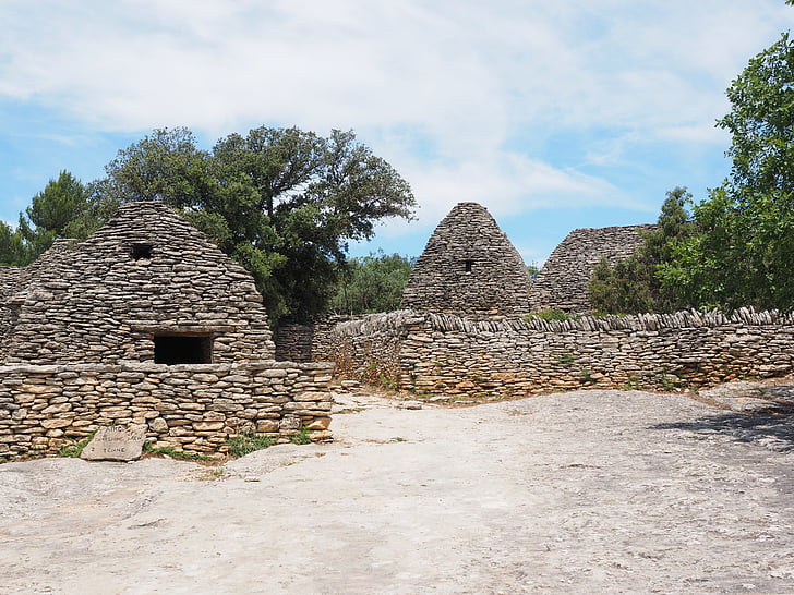 Village des bories, Museo al aire libre, conservación del patrimonio histórico, Museo, Cabañas de piedra, aldea, paredes de piedra