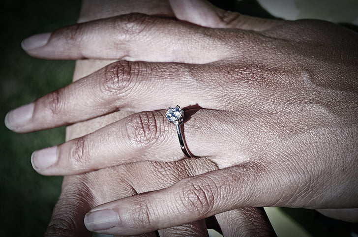 manos, anillo, arenoso, mujer, compromiso, amor, boda