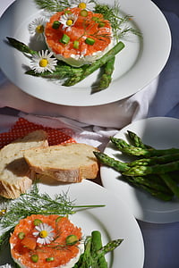 asparges grønne, forret, asparges salat, laks, flødeost, dild, lækker