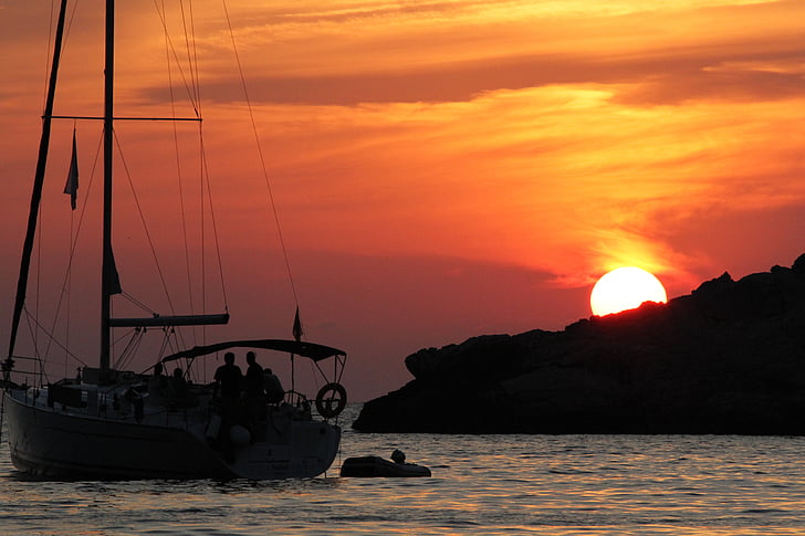 ηλιοβασίλεμα, στη θάλασσα, βάρκα, ναυτικό σκάφος, φύση, διακοπές, το καλοκαίρι