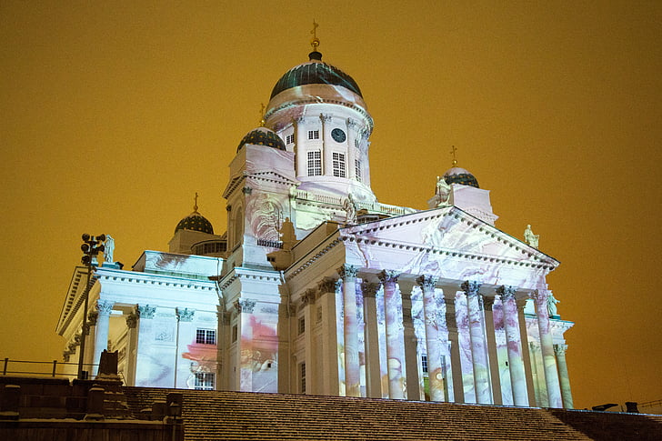 Helsingfors domkirke, Lux helsinki, lys show, snø, turisme, kirke, monumentale