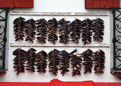 pepe di Espelette, Espelette, Paesi Baschi, pepe di essiccazione