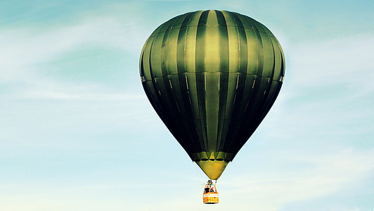 воздушный шар, летающий шар, дом, Муха, полет, рейс, полет на воздушном шаре