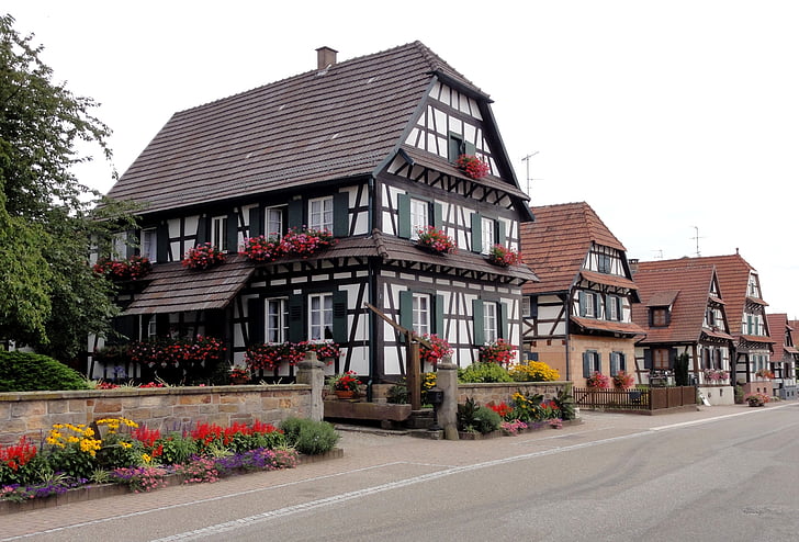 betschdorf, alsace, farmhouses, timber framing, road, street, france