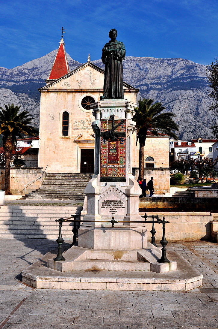 kacic plein, concathedral San Marco, Makarska, Kroatië, reizen, Dalmatië, Adriatische Zee