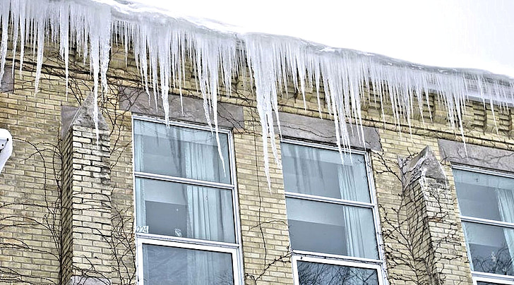 istappene, isen, taket is, murstein hus, Vinter, Canada