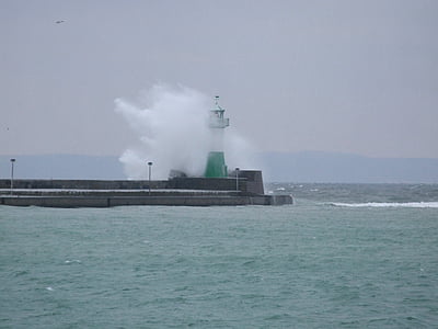 lighthouse, forward, wave, swell, dramatic, drama, pier